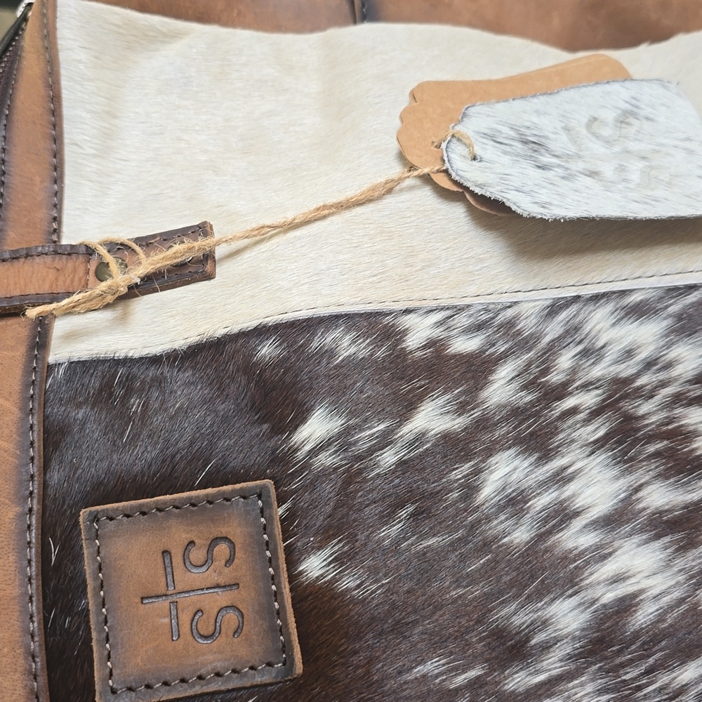 Cowhide Tote - Picture 5 of 7